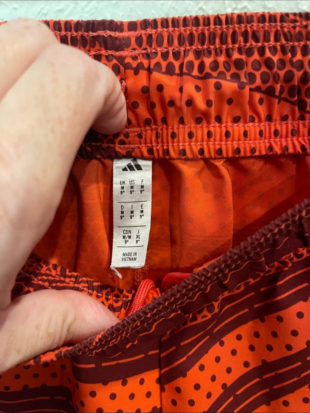 Adidas Red Wave Print Athletic Shorts. Men’s Size Medium